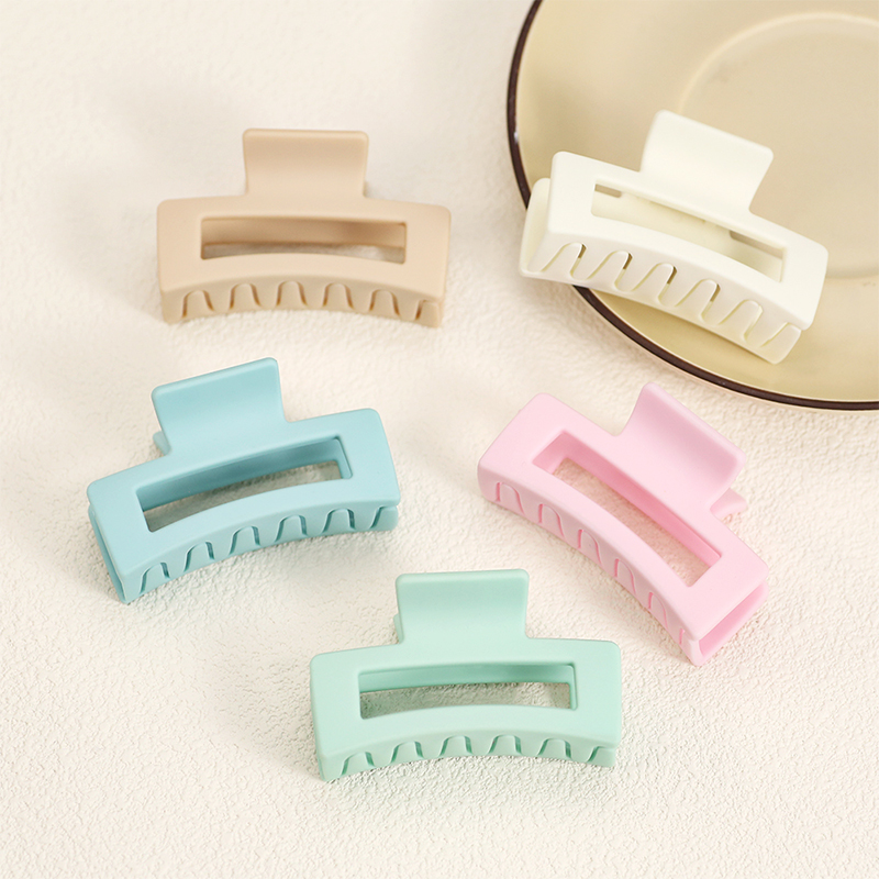  Clip cuadrado de goma con clip de plástico para garras de cabello inyectado