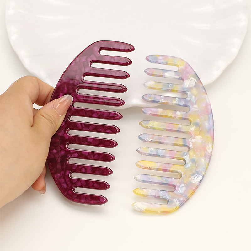Peine de acetato de dientes anchos