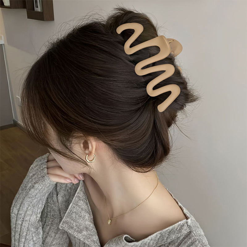 Clip para garra de cabello de plástico con inyección curva