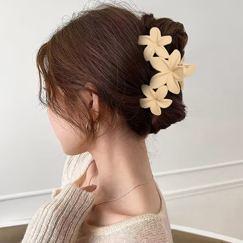 Clip de garra de plástico para el cabello con inyección de tres flores